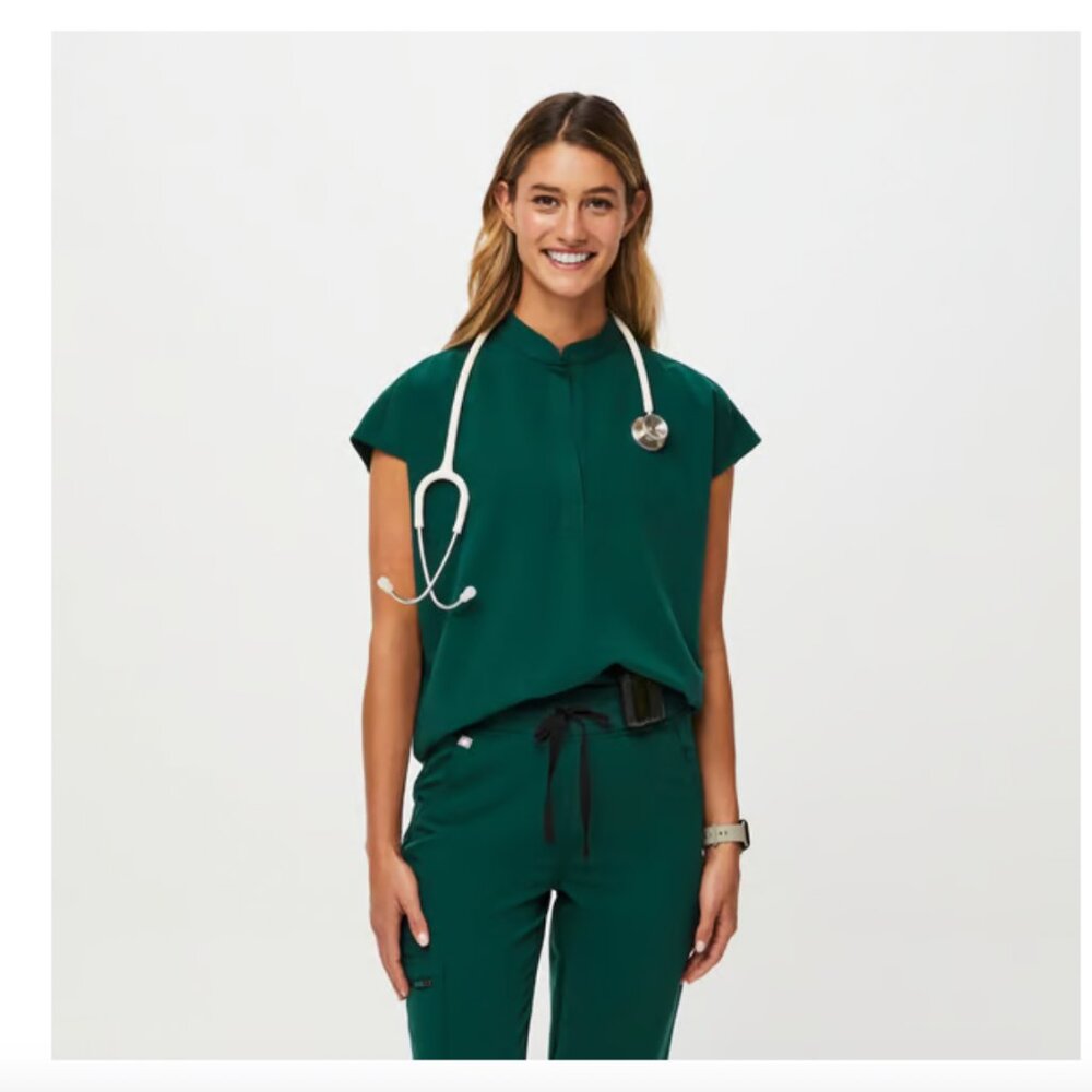 Figs Forrest Green Top & Bottom Scrub Set